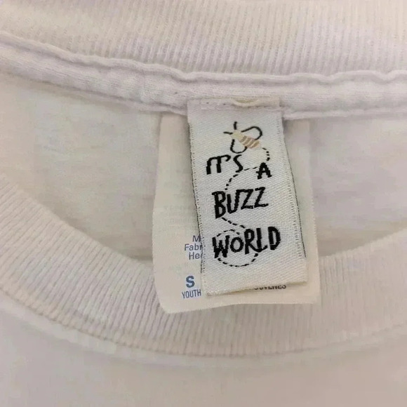 Kids Fall pumpkin design size small short sleeve t shirt. 3/$15 - Picture 2 of 3